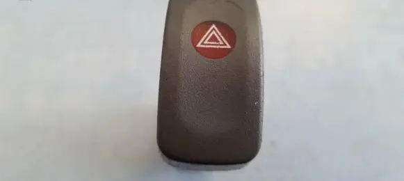 Nissan Micra Hazard light switch 065251
