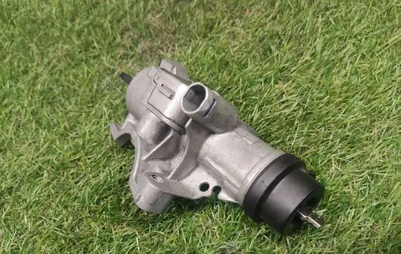Audi A6 S6 C5 4B Ignition lock 4B0905851F