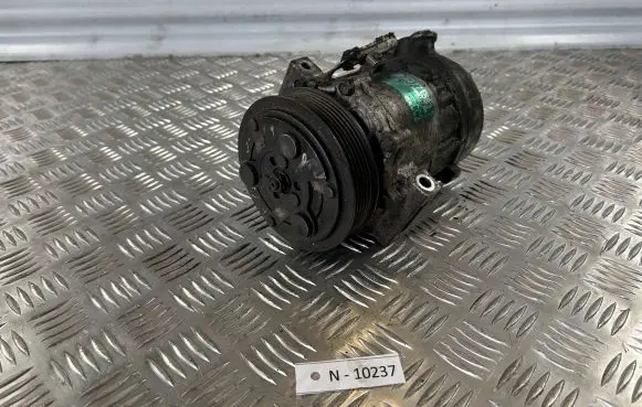 Opel Signum Air conditioning (A/C) compressor (pump) 13171593