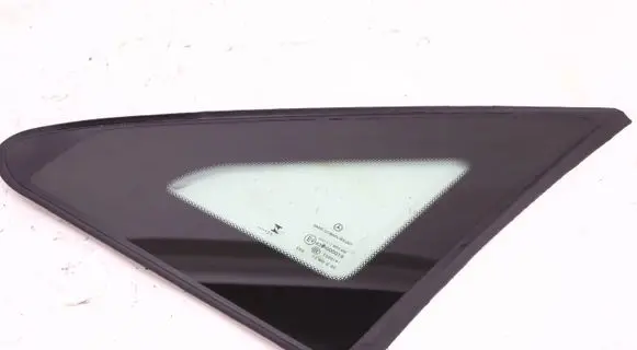 Mercedes-Benz Vito Viano W447 Rear side window A44767301055786065