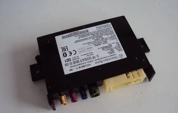 Mercedes-Benz E W212 Bluetooth control unit module A2139003617 A2139026810 A2139014109