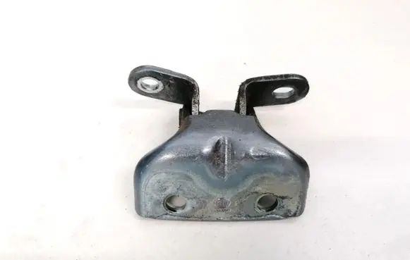 Hyundai ix35 Rear door lower hinge