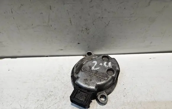 Audi A4 S4 B5 8D Camshaft position sensor 058905161B 0232101024