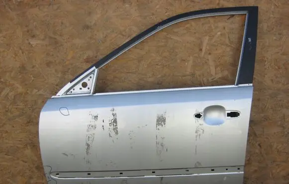 KIA Magentis Front door