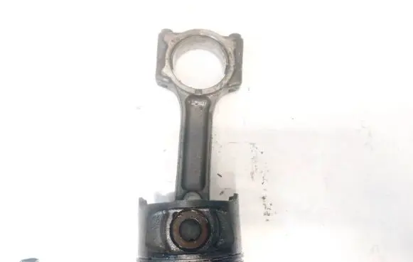 Piston with connecting rod