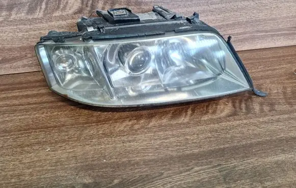 Audi A6 S6 C5 4B Headlight/headlamp 14846600