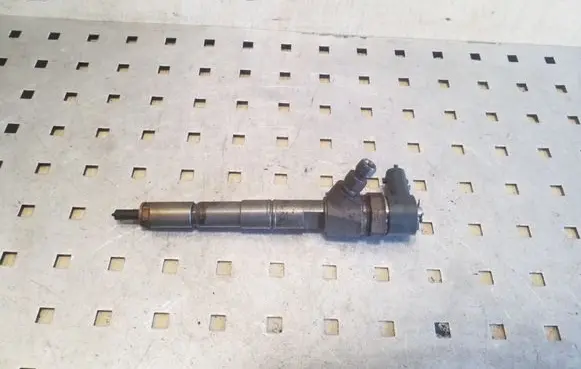 Opel Zafira C Fuel injector 0445110423 55577668