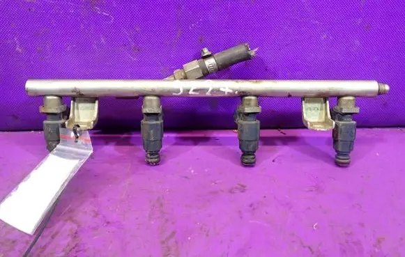 Audi A4 S4 B6 8E 8H Fuel main line pipe 