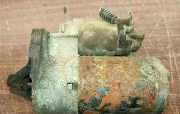 Renault Kangoo II Starter motor 
