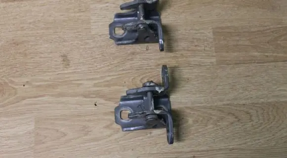 Saab 9-3 Ver2 Front door hinge set 