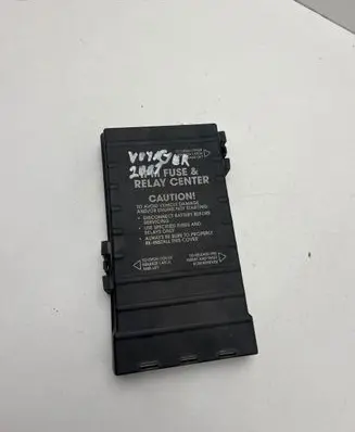 Chrysler Grand Voyager IV Fuse box cover 04869108Ae