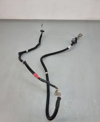 BMW 1 F40 Positive cable (battery) 8654632