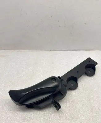 BMW 5 E60 E61 Engine bonnet (hood) release handle 9143458 22339910