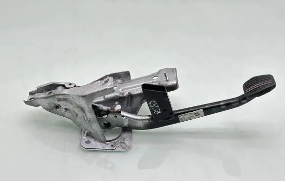 Ford Kuga II Brake pedal AV612467CG