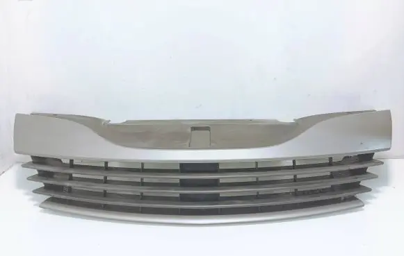 Renault Laguna II Front grill 8200012581