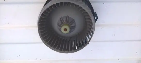 Suzuki Swift I Heater fan/blower av2727000301 av272700-0301