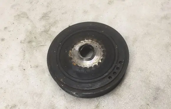 Volvo S40, V40 Crankshaft pulley