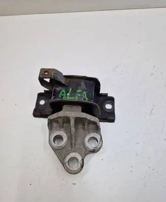 Alfa Romeo Mito Engine mount bracket 55700655 468646740