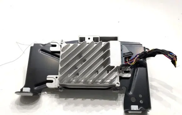BMW 5 G30 G31 G38 Sound amplifier 5A38AB8