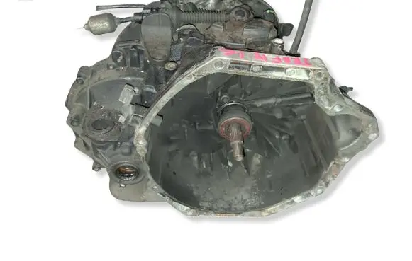 Renault Trafic III (X82) Manual 6 speed gearbox 304013792R