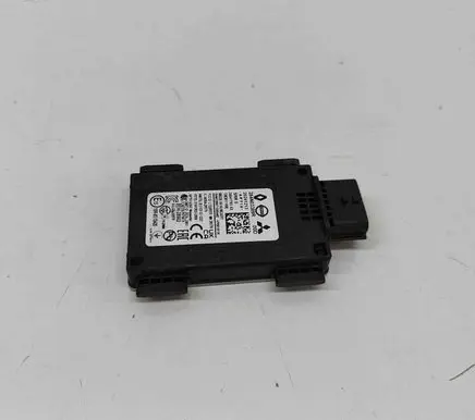 Renault Austral Blind spot module 284N03389R