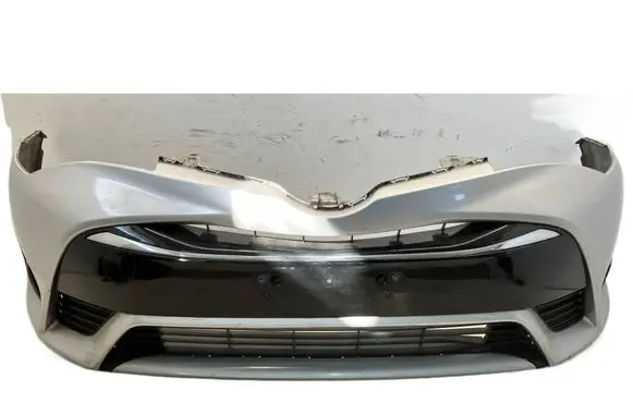 Toyota Avensis T270 Front bumper