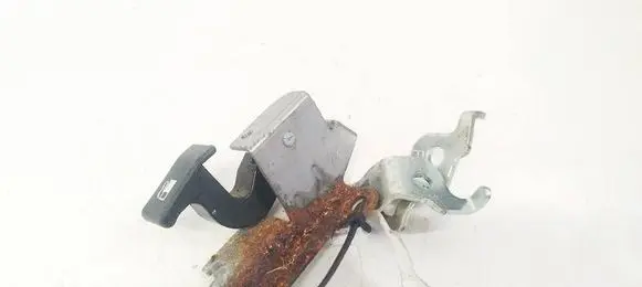 Subaru Outback Fuel tank opening switch 