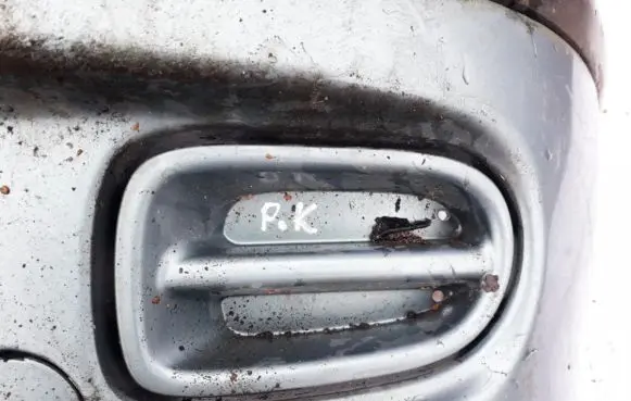 Nissan Almera N16 Front bumper lower grill
