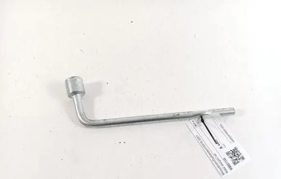 Mitsubishi Outlander Wheel nut wrench MB621148