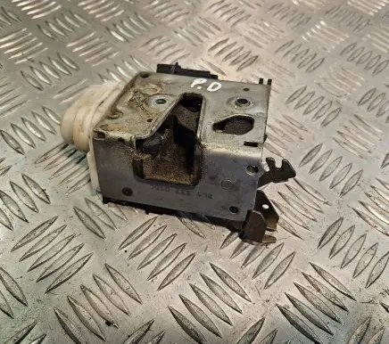 Audi A3 S3 8L Front door lock 8L1837016C