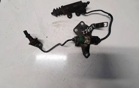 Toyota Corolla Verso AR10 Clutch master cylinder 