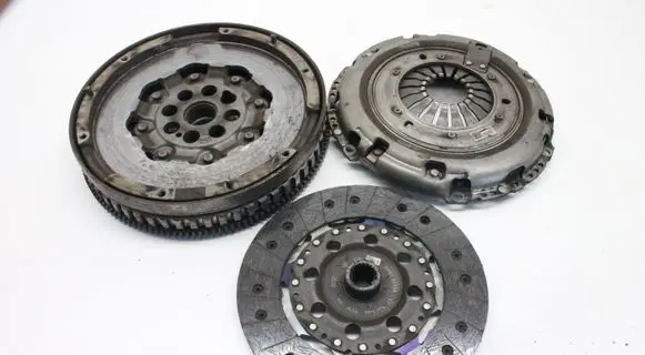 Opel Vivaro Clutch set kit 123107183R 301015679R
