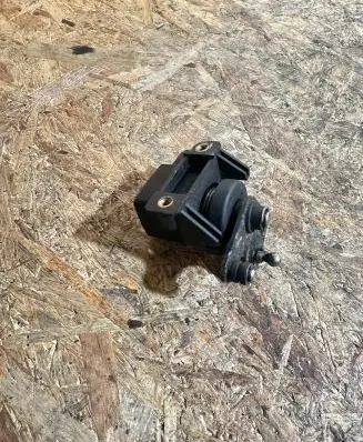 Mercedes-Benz E W210 Accelerator throttle pedal A0125423317