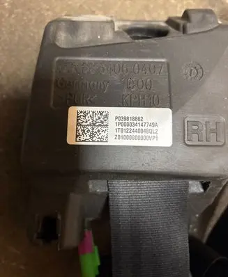 Volvo XC60 Rear seatbelt 39818862 34060407