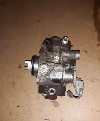 Lexus IS 220D-250-350 Fuel injection high pressure pump 221000R031