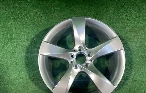 Mercedes-Benz C W204 R18 spare wheel A2044018402