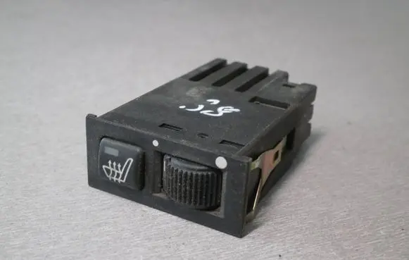 BMW 7 E38 Seat heating switch 61318352259 459500 03055000