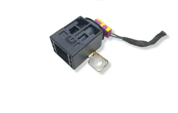 Audi Q7 4M Battery relay fuse 4F0915519