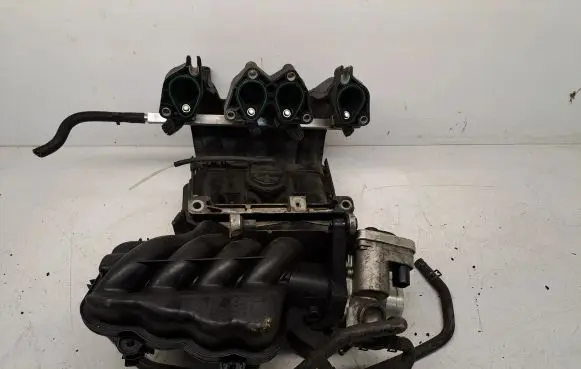Toyota RAV 4 (XA30) Intake manifold