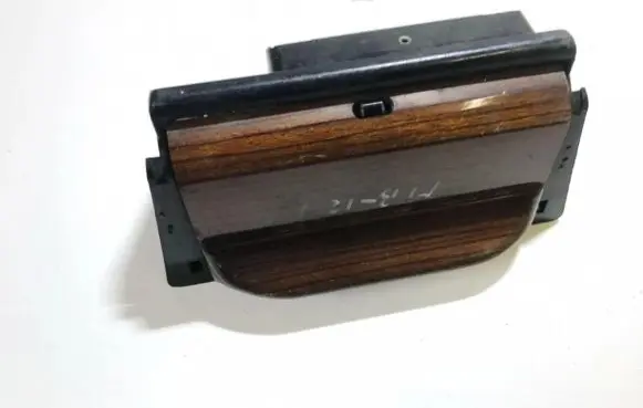 Car ashtray
