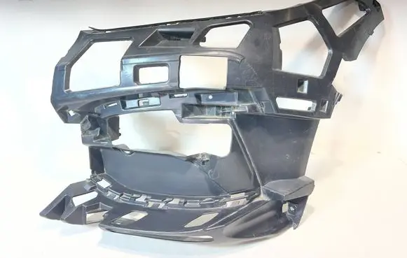 BMW 1 F40 Front bumper mounting bracket 7459709