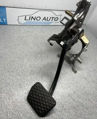 BMW 5 E39 Brake pedal 35106751167