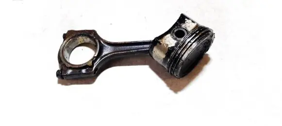 Fiat Stilo Piston with connecting rod