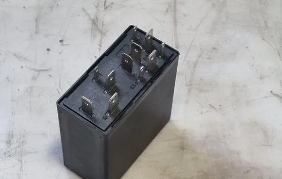 Audi A6 S6 C5 4B Window wiper interval relay 4B0955531D
