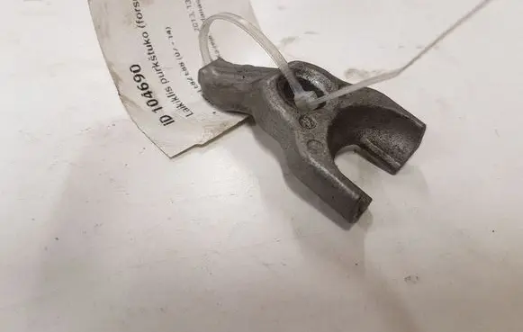 BMW 1 E82 E88 Fuel Injector clamp holder