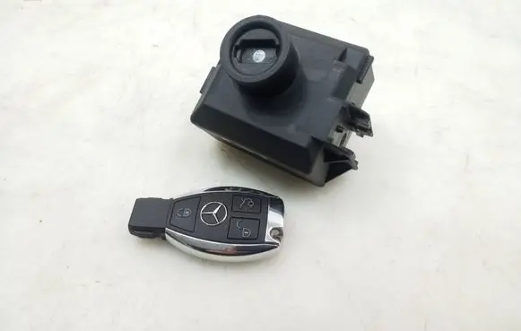 Mercedes-Benz CLA C117 X117 W117 Ignition lock A2469057303