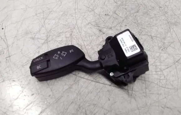 BMW 5 E60 E61 Indicator stalk 6951349