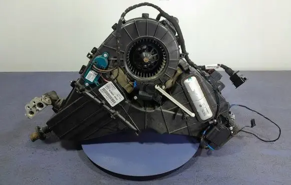 Audi Q7 4L Interior heater climate box assembly 4L0820004D