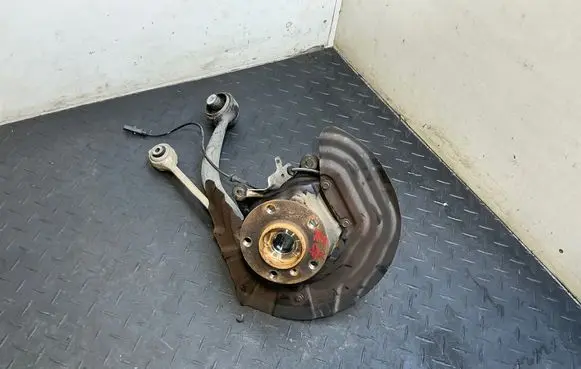 BMW X3 F25 Front wheel hub 6855954
