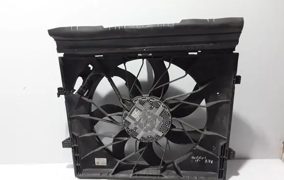 Dodge Durango Radiator cooling fan shroud 52014787AC